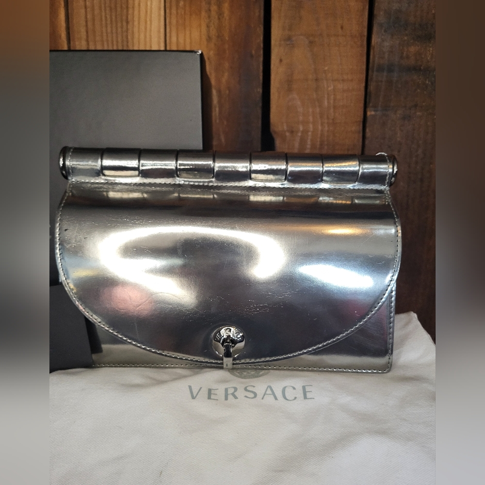 Versace Silver Mirrored Leather Flap Chain Shoulder Bag - Picture 3 of 16